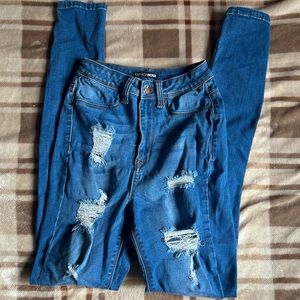 Fashion nova ripped skinny jeans